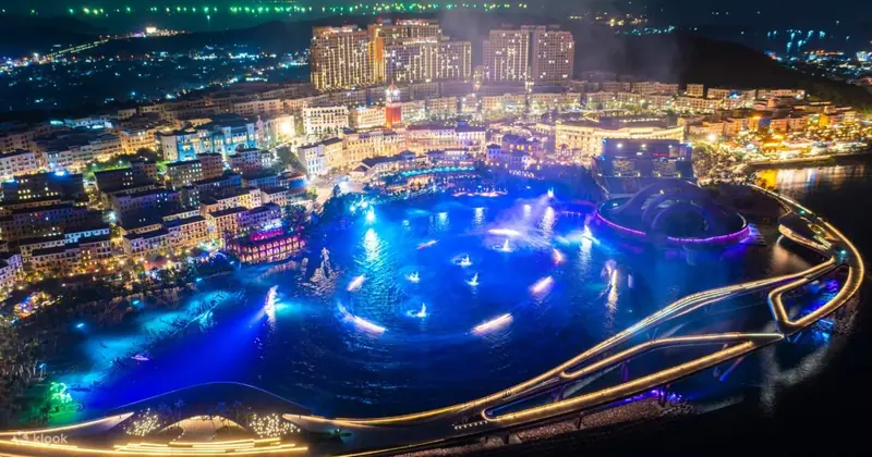 symphony of the sea show & kiss bridge
