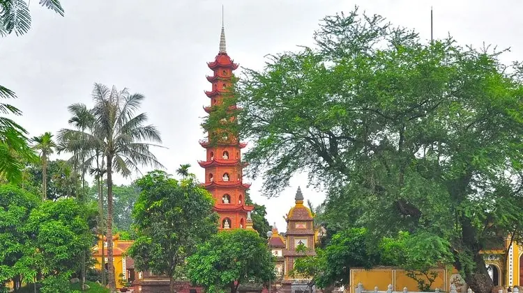 explore hanoi city in a day