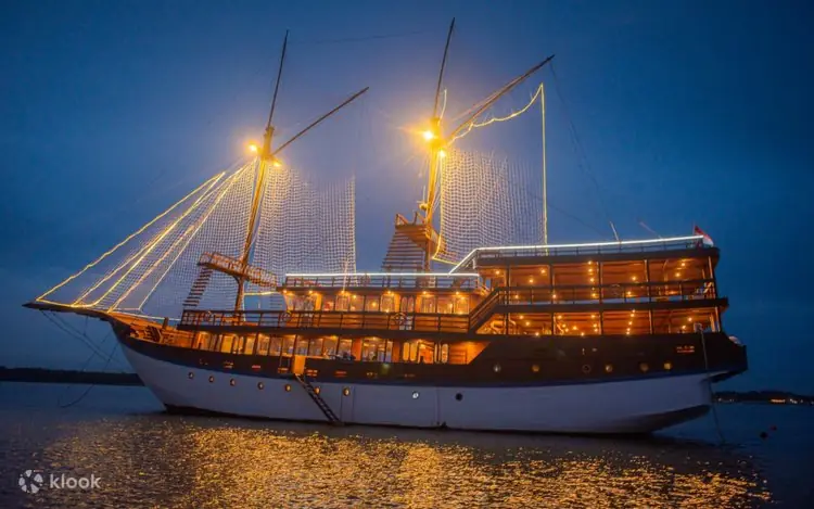 sailor dinner cruise by phinisi cruise