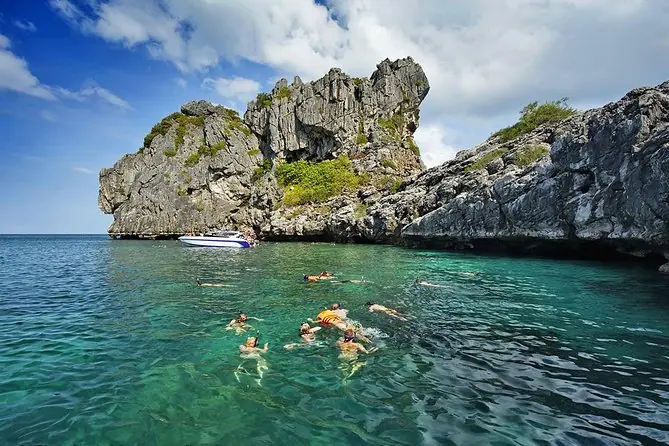 ko samui full day angthong snorkeling & kayaking tour